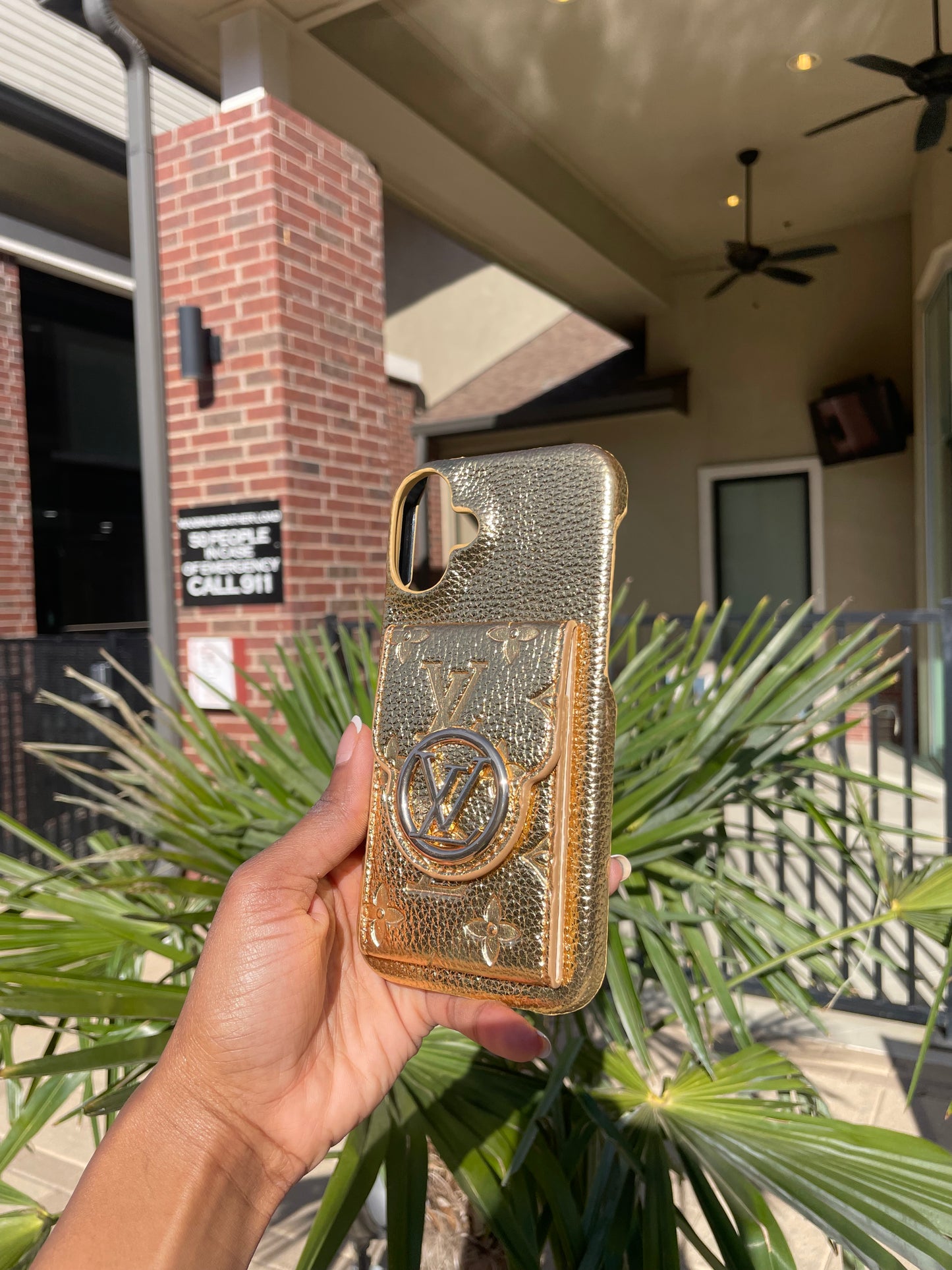 Vintage Wallet (Gold)